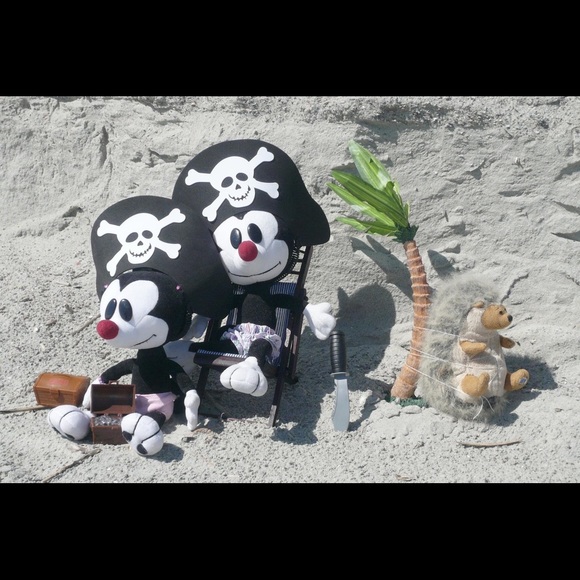 Meet your Posher, Dot! THIS LISTING NOT FOR SALE! - Picture 3 of 12